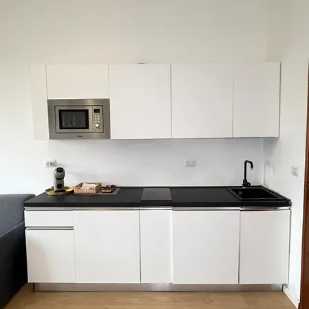Stardust Padre Giuliani Apartamento Milão