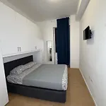Appartement Stardust Padre Giuliani