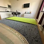 Appartement Stardust Padre Giuliani *