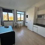 Appartement Stardust Padre Giuliani Milaan